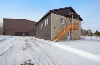 32 Ch Mongeon, L'ange-gardien, QC for sale Primary Photo- Image 1 of 5