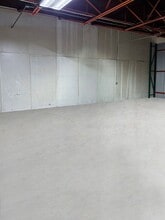 5301 Polk St, Houston, TX to rent Interior Photo- Image 2 of 3