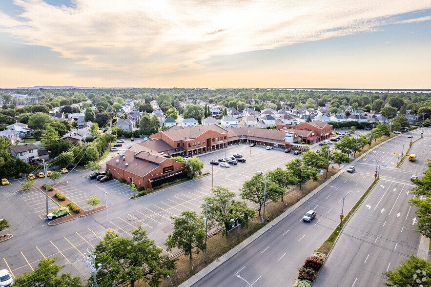 2915 Boul Saint-Charles, Kirkland, QC for rent - Aerial - Image 2 of 16