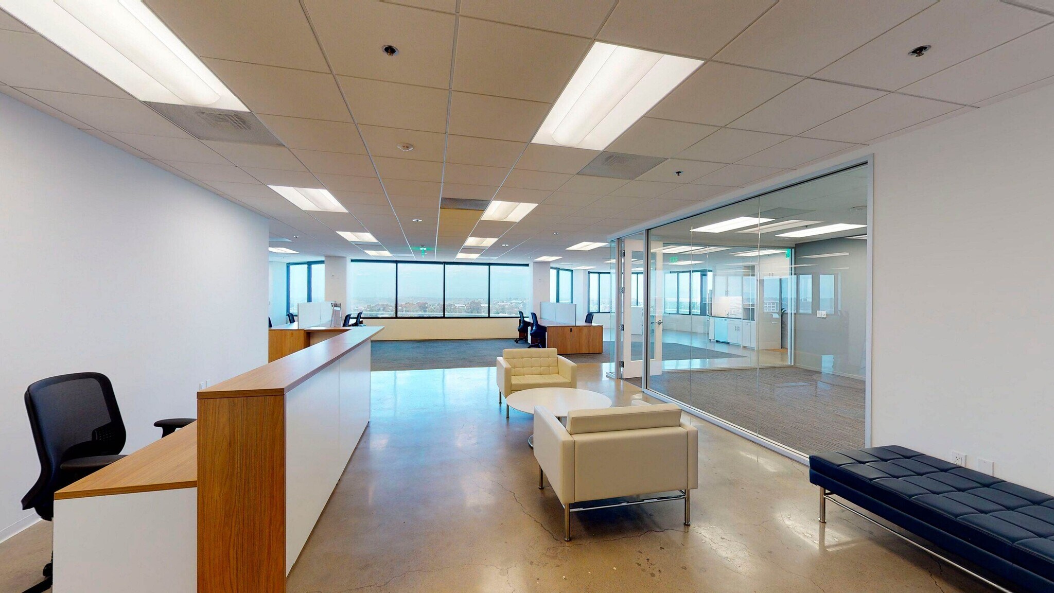 4270 Executive Sq, La Jolla, CA to rent Interior Photo- Image 1 of 4