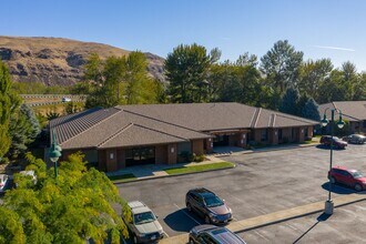 1433 Lakeside Ct, Yakima, WA for sale Building Photo- Image 1 of 1