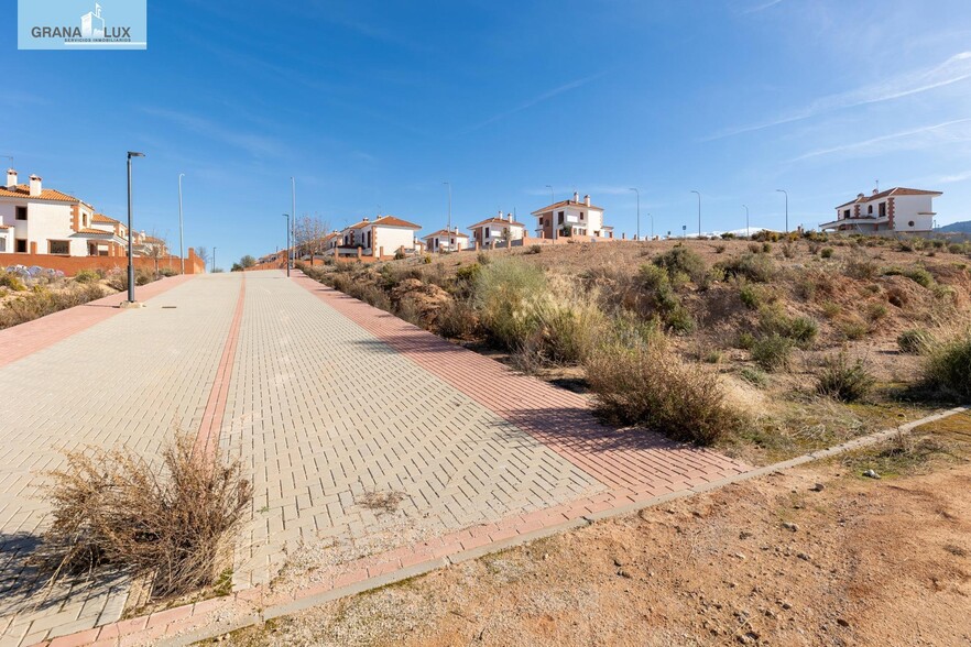 B, 1-245, Granada, Granada for sale - Building Photo - Image 2 of 20