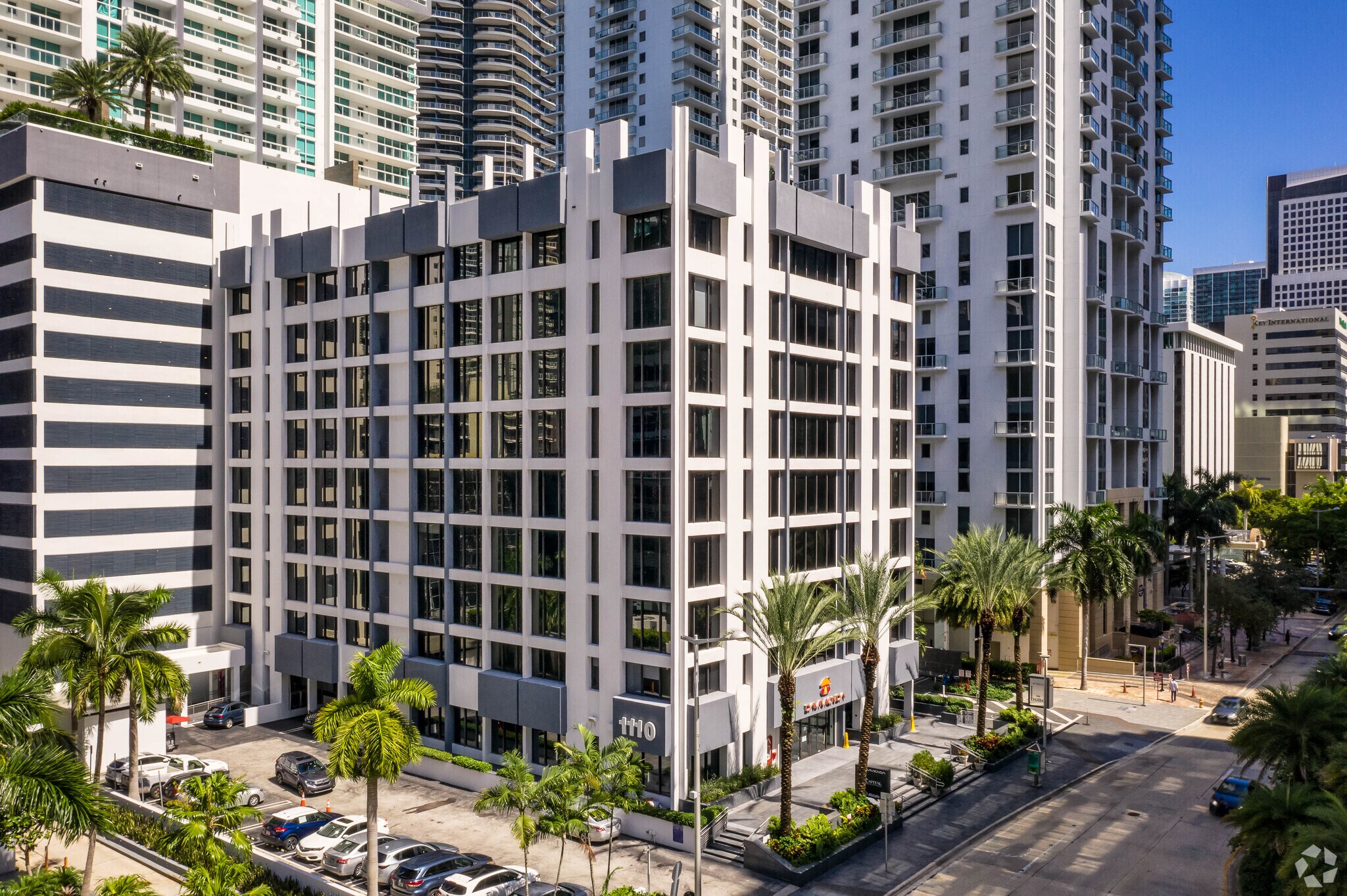 1110 Brickell Ave, Miami, FL to rent Primary Photo- Image 1 of 194