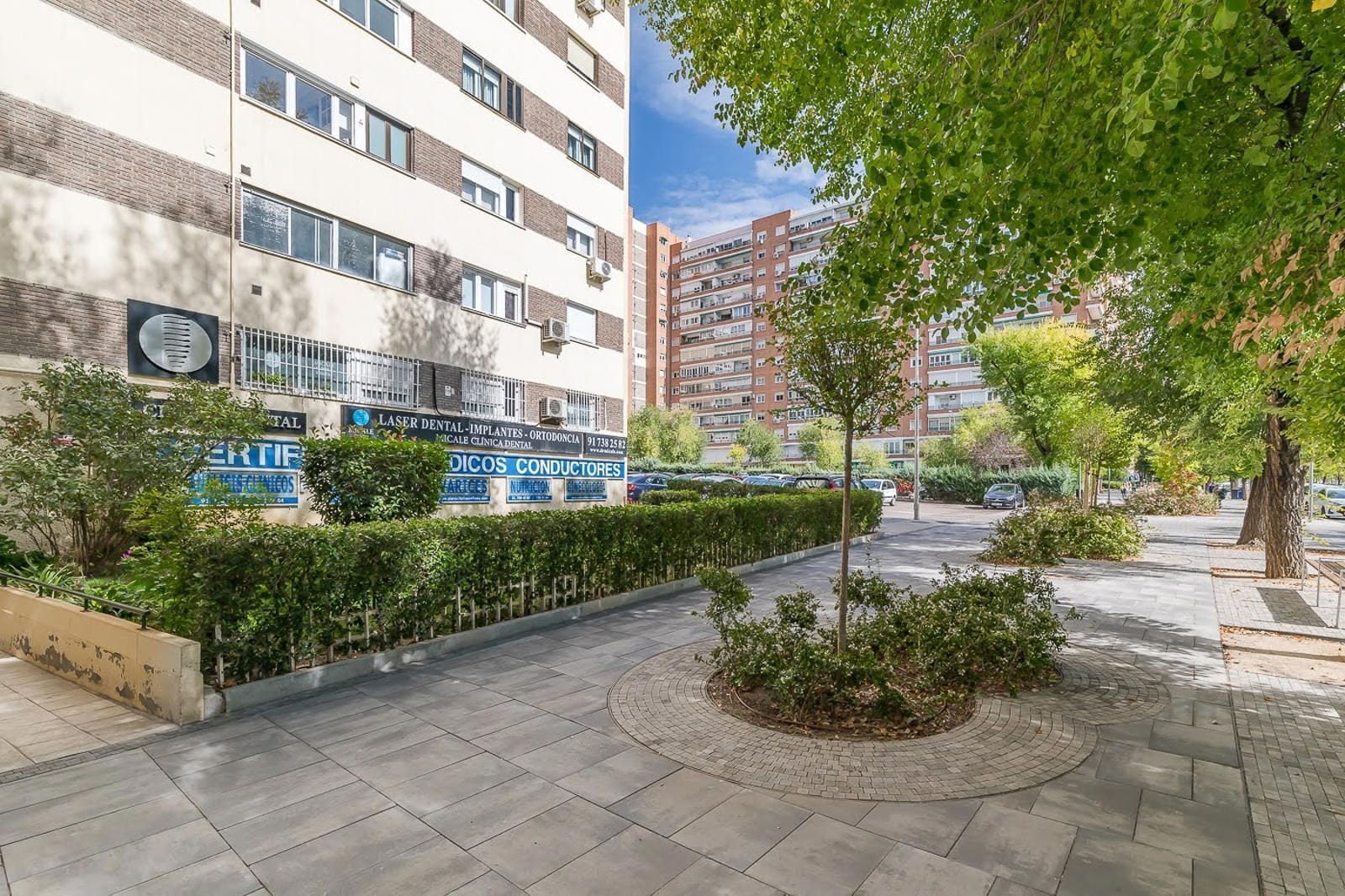 Retail in Madrid, Madrid to rent Interior Photo- Image 1 of 15