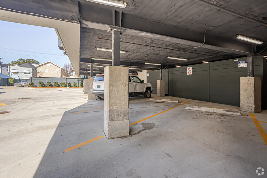 3100 Banks St, New Orleans, LA for rent - Building Photo - Image 3 of 31