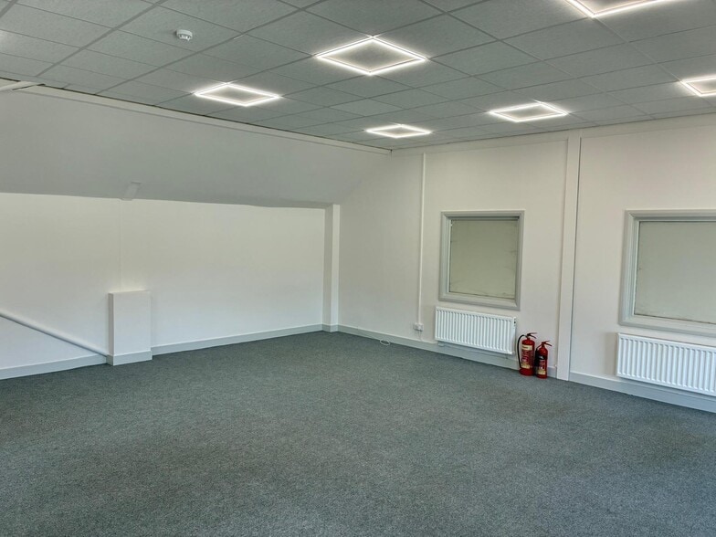 Lower Cherwell St, Banbury to rent - Building Photo - Image 3 of 7