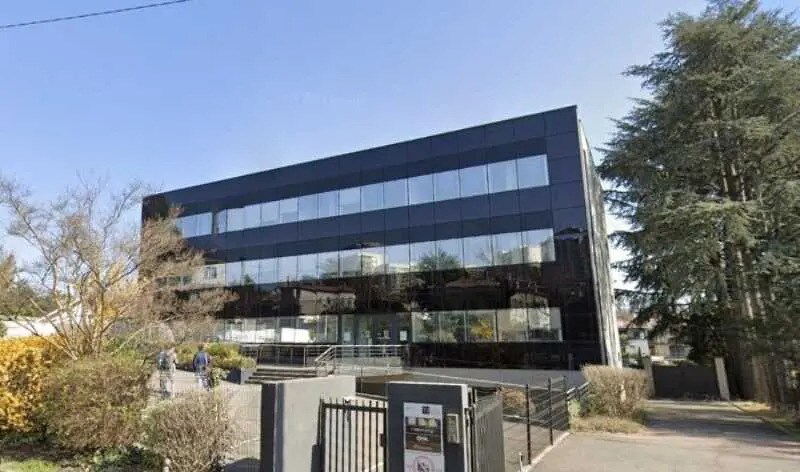 Office in Caluire-et-Cuire to rent Building Photo- Image 1 of 10