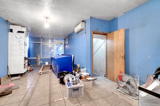 220 Bethnal Green Rd, London to rent Interior Photo- Image 2 of 2
