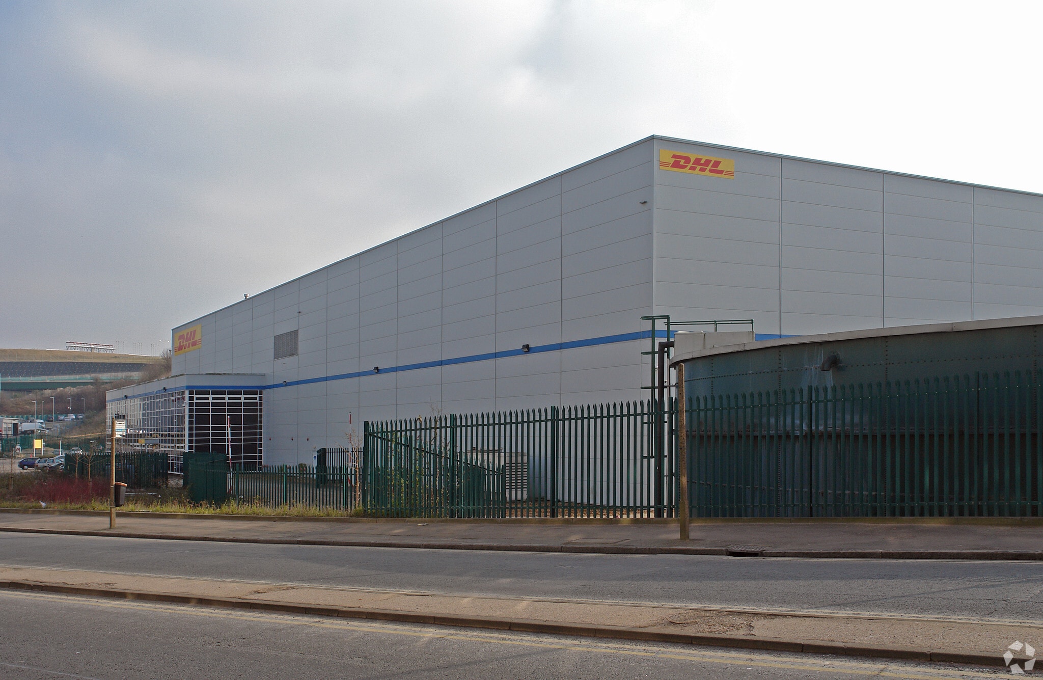 Kimpton Rd, Luton to rent Primary Photo- Image 1 of 3