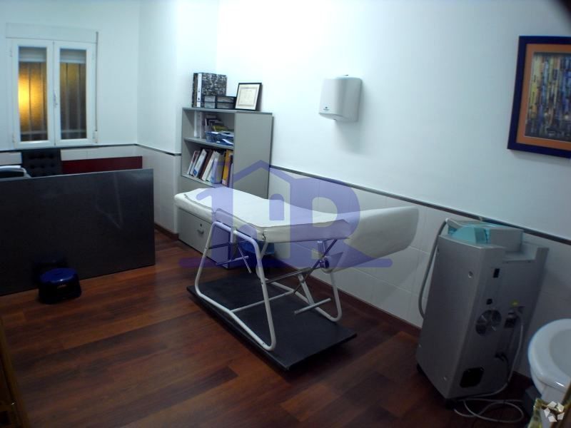 Cuenca, CUE 16003 - Unit Puerta AB -  - Interior Photo - Image 2 of 4