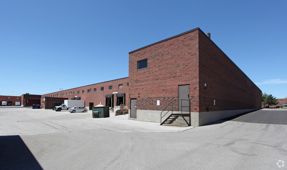 69 Viceroy Rd, Vaughan, ON for rent - Building Photo - Image 2 of 5