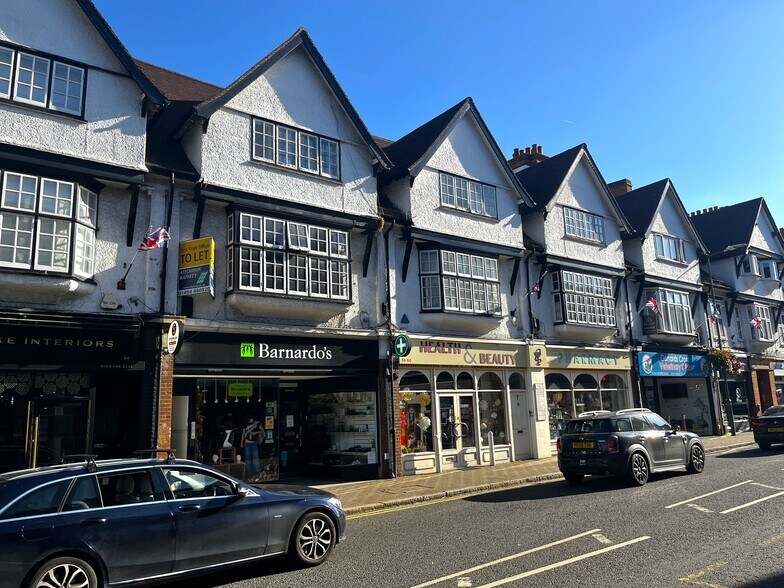 62 Packhorse Rd, Gerrards Cross to rent - Building Photo - Image 1 of 2
