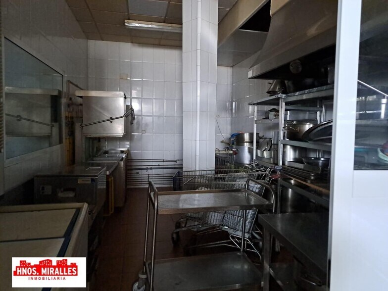 Retail in Crevillent for sale - Building Photo - Image 2 of 3