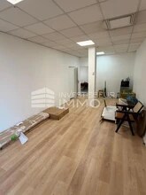 Light Industrial in Massy to rent Interior Photo- Image 1 of 6