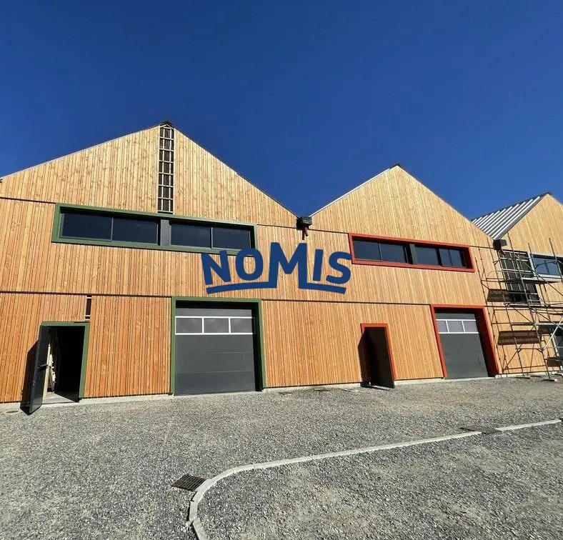 Light Industrial in Saint-Herblain to rent Building Photo- Image 1 of 6