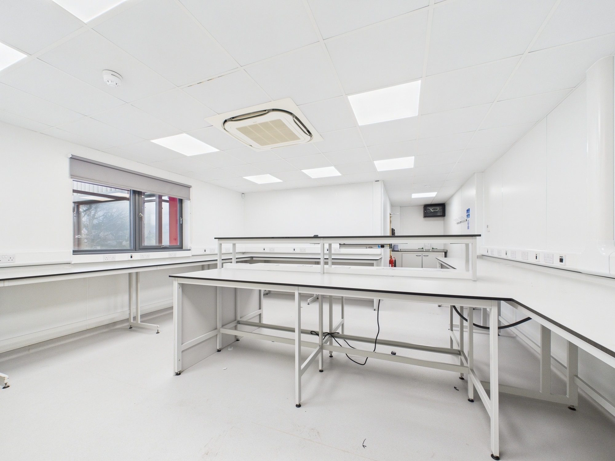 32 Seafield Rd, Inverness to rent Interior Photo- Image 1 of 7