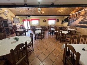 Retail in Arganda del Rey, Madrid to rent Interior Photo- Image 2 of 6