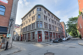 333 Place D'Youville, Montréal, QC for rent Building Photo- Image 1 of 6