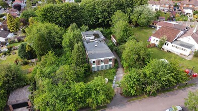 1 Reedham Park Av, Purley, LND - AERIAL  map view