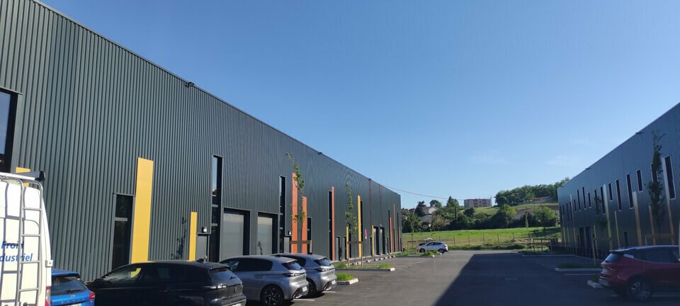 Light Industrial in Villefontaine for sale Building Photo- Image 1 of 11