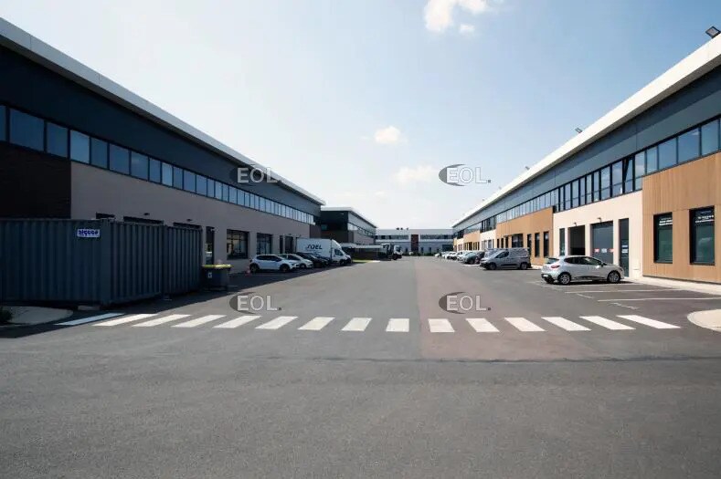 Light Industrial in Gennevilliers to rent - Building Photo - Image 3 of 9