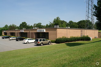 1260-1266 25th St Pl, Hickory, NC for rent Building Photo- Image 1 of 3