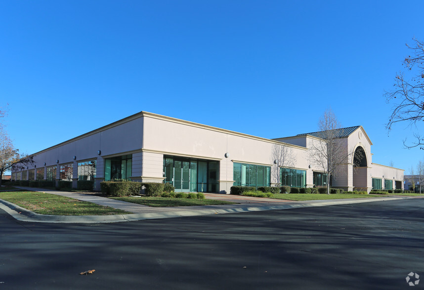 34750-34770 Campus Dr, Fremont, CA for rent - Building Photo - Image 3 of 5