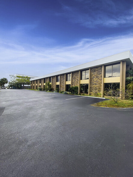 860 US Highway 1, North Palm Beach, FL for sale - Building Photo - Image 2 of 3