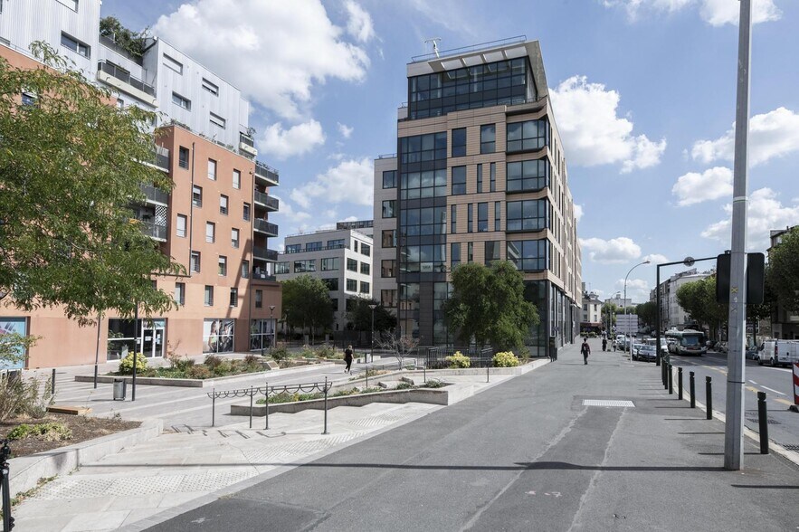 5 Rue Charles De Gaulle, Alfortville to rent - Building Photo - Image 3 of 10