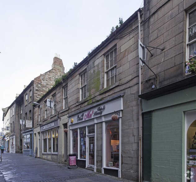 4-10 Marygate, Berwick Upon Tweed for rent - Building Photo - Image 3 of 3