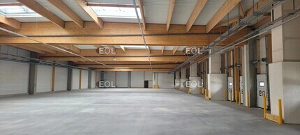 Industrial in Corbas to rent Interior Photo- Image 1 of 5