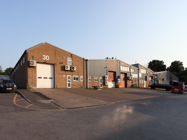 More details for Church Rd, Leatherhead - Industrial to Rent