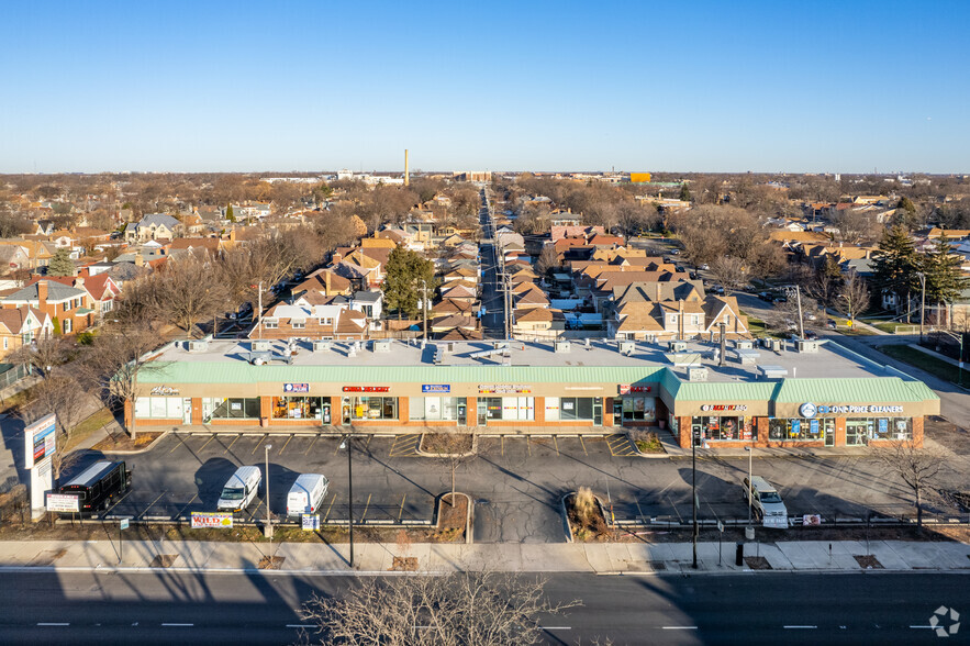 6600-6624 W North Ave, Chicago, IL for rent - Aerial - Image 1 of 6