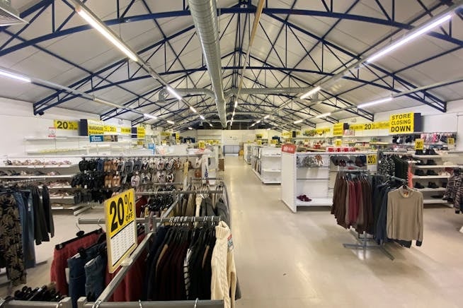 11 Causeway St, Kidwelly to rent Interior Photo- Image 1 of 2