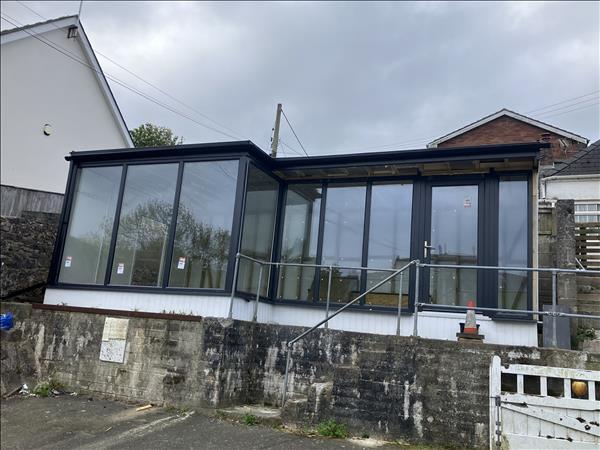 21 Paynter St, Pembroke to rent Primary Photo- Image 1 of 3