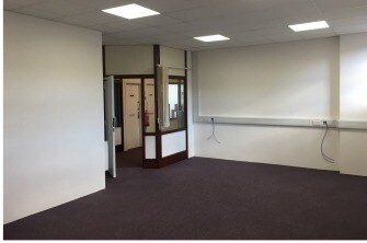 Colchester Rd, Heybridge for sale - Interior Photo - Image 2 of 24