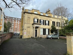 22 Richmond Hl, Bristol for rent Building Photo- Image 1 of 3