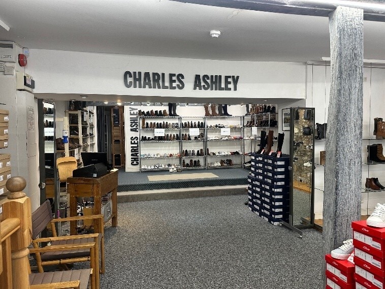 14 High St, Wells to rent - Building Photo - Image 3 of 3