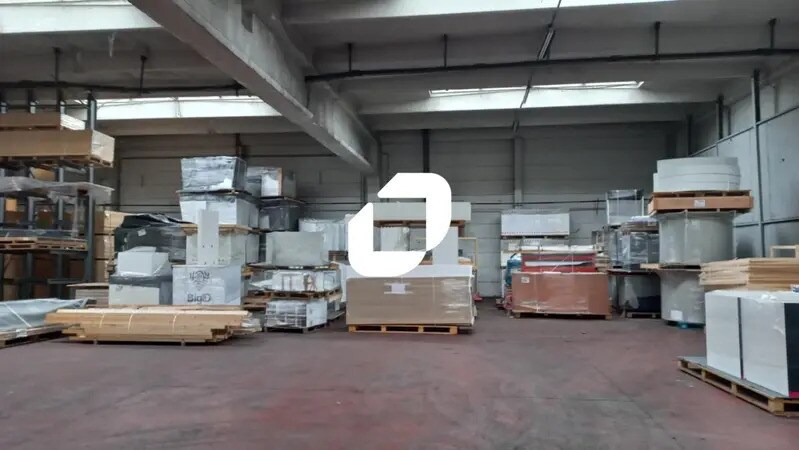 Light Industrial in Mitry-Mory to rent Interior Photo- Image 1 of 5