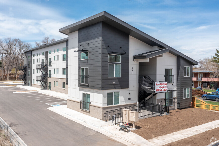 1091 Carr St, Lakewood, CO for sale - Primary Photo - Image 1 of 1