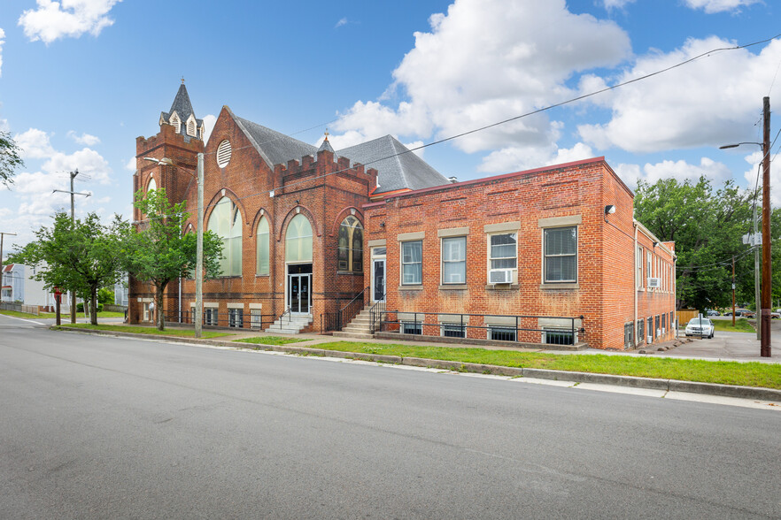 1920 Fairmount Ave, Richmond, VA for sale - Building Photo - Image 2 of 12