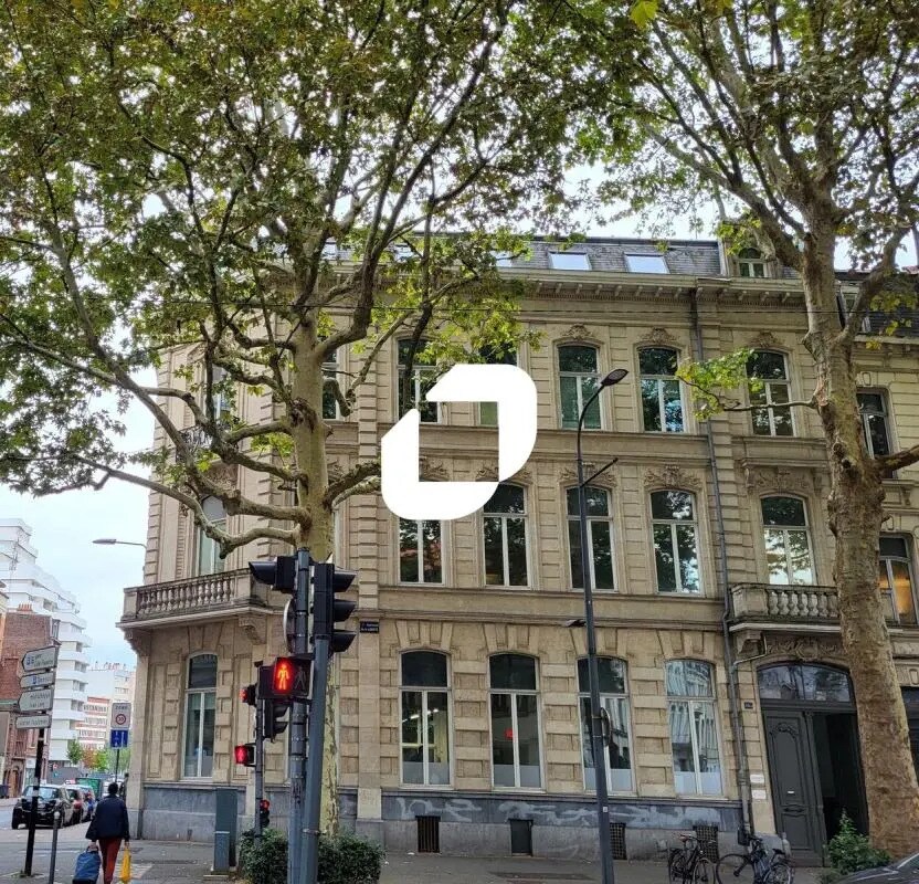 Office in Lille to rent Building Photo- Image 1 of 8
