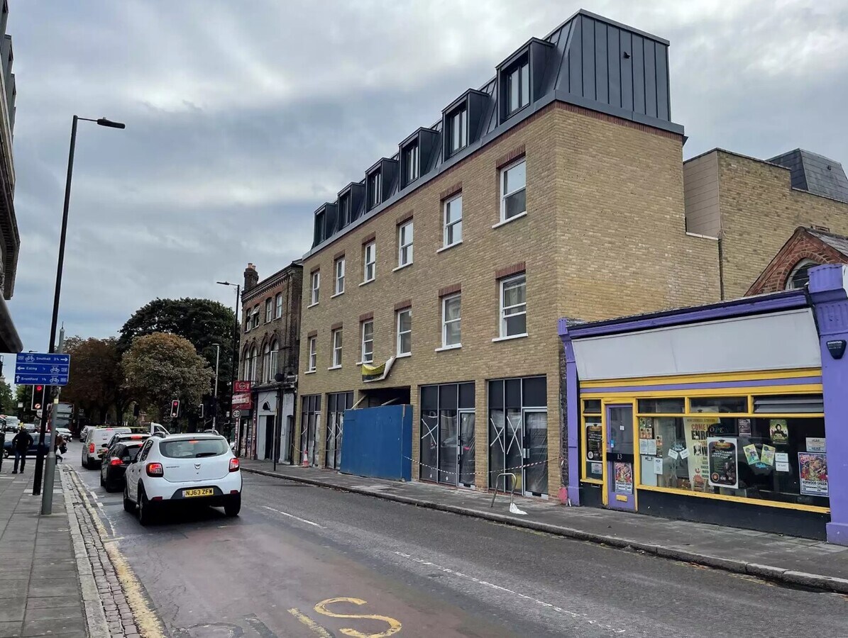 711 Drayton Green Rd, London W13 0NG UK