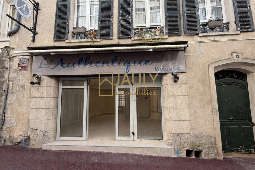 4 Rue Tronchon, Meaux to rent - Building Photo - Image 2 of 8