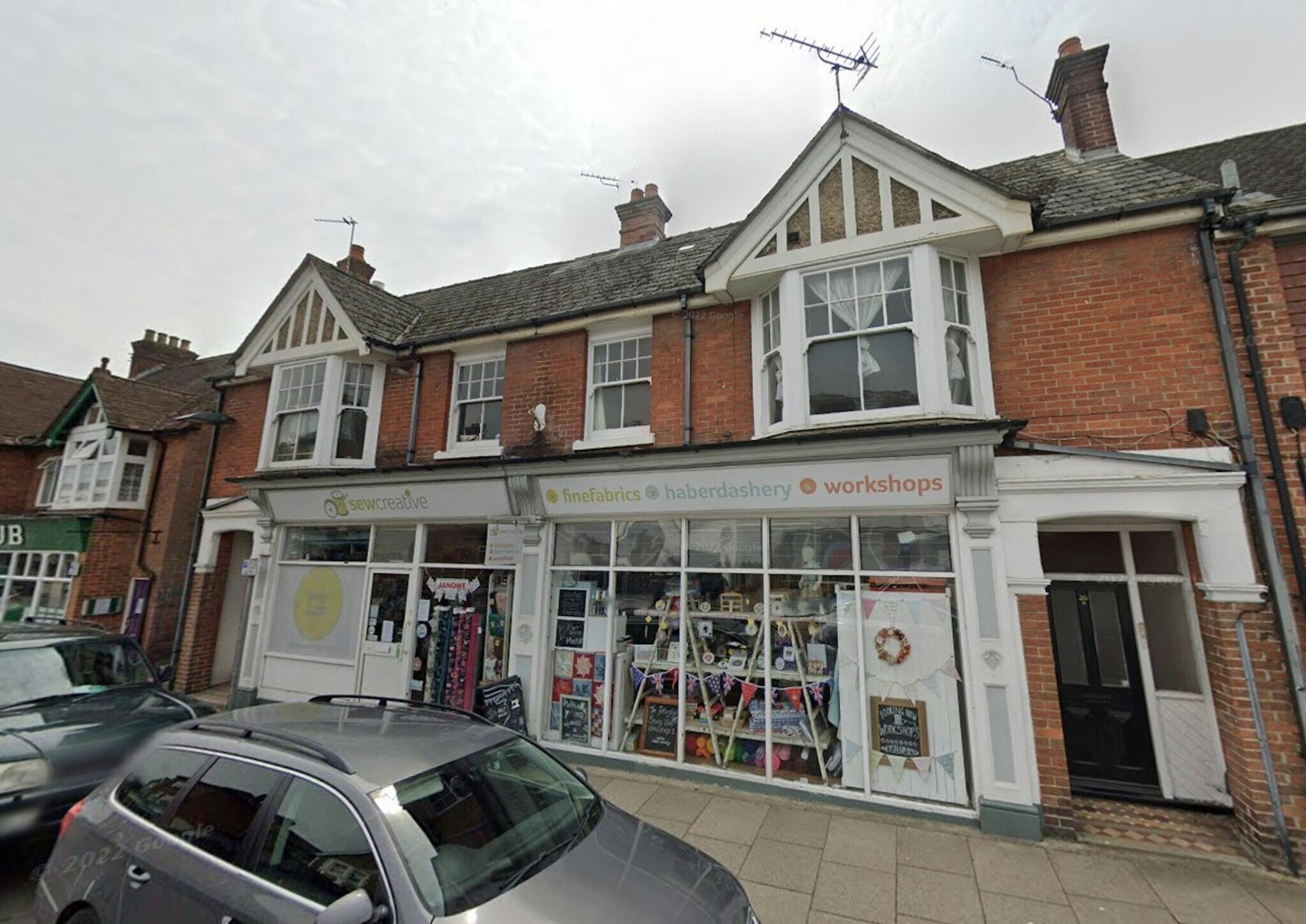 20-22 Lavant St, Petersfield to rent Building Photo- Image 1 of 2