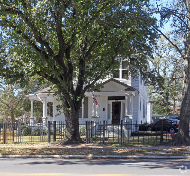 803 Yale St, Houston, TX for rent - Building Photo - Image 2 of 2