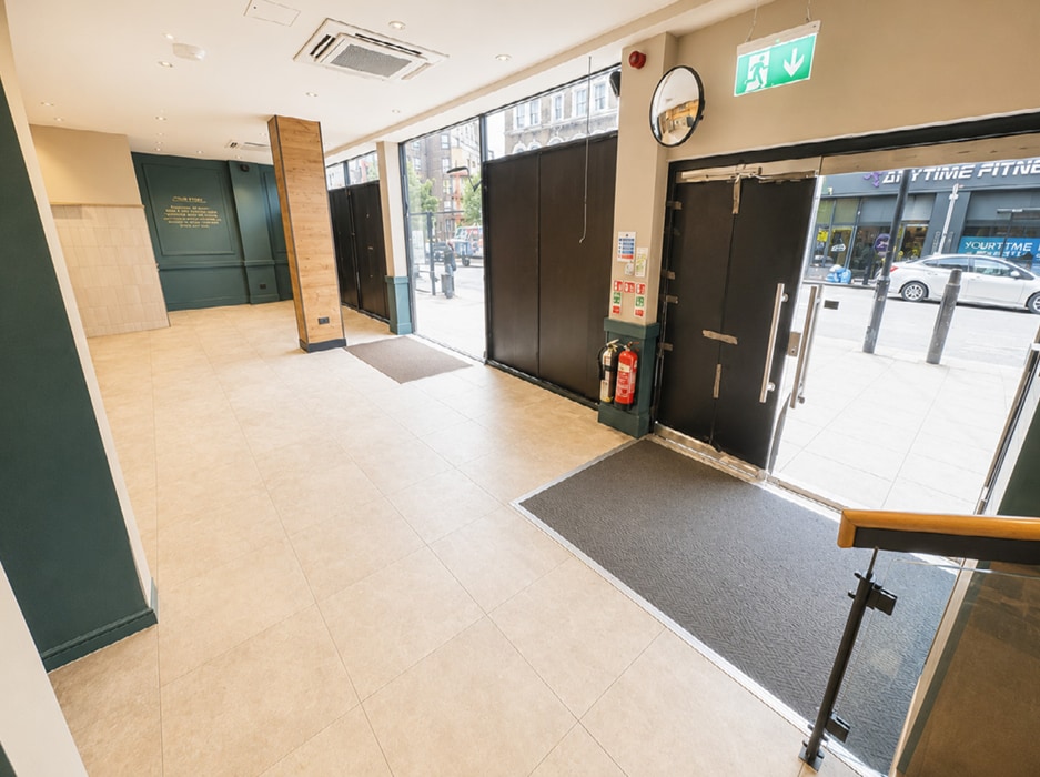 24-32 Kilburn High Rd, London to rent Interior Photo- Image 1 of 7
