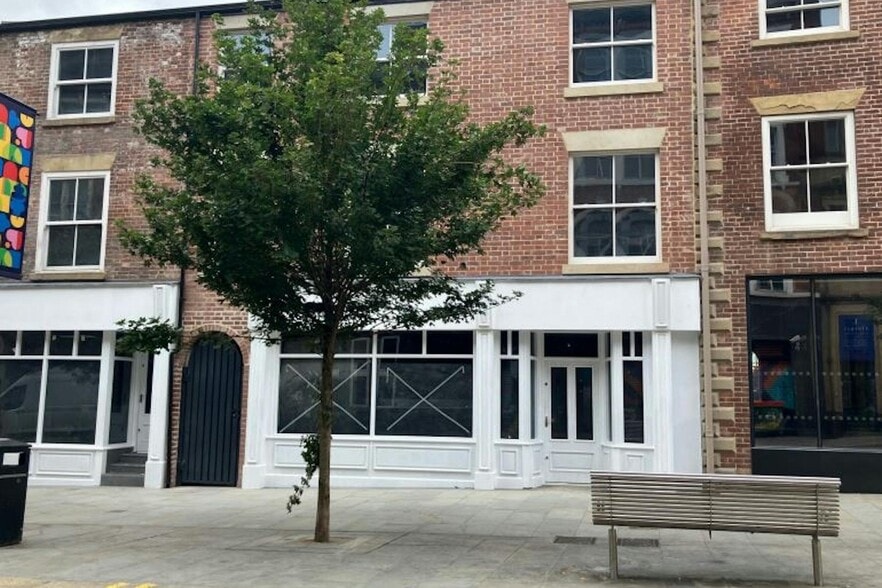 97 Kirkgate, Leeds to rent - Building Photo - Image 2 of 5