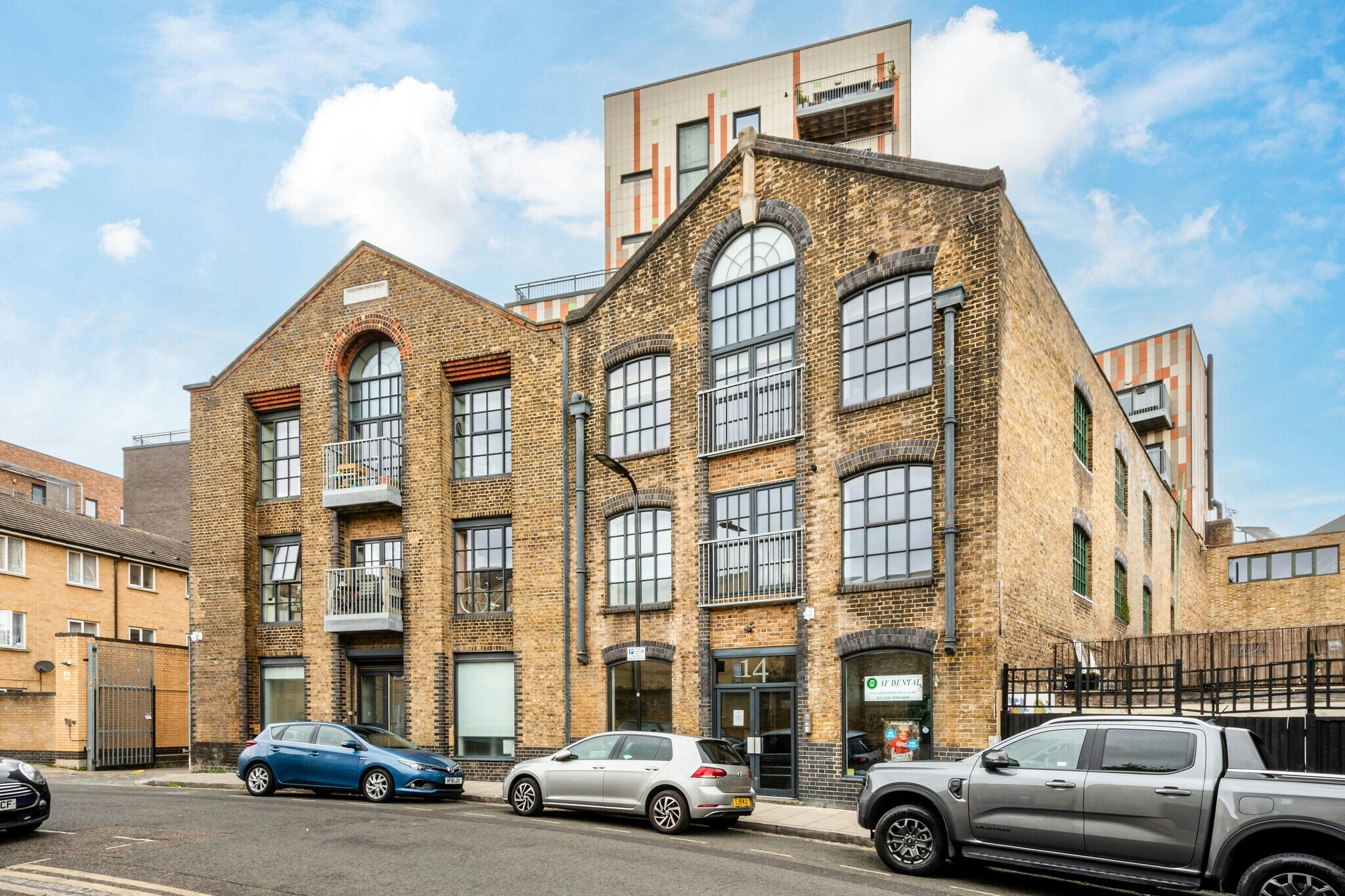 7B Cresset Rd, London to rent Building Photo- Image 1 of 25