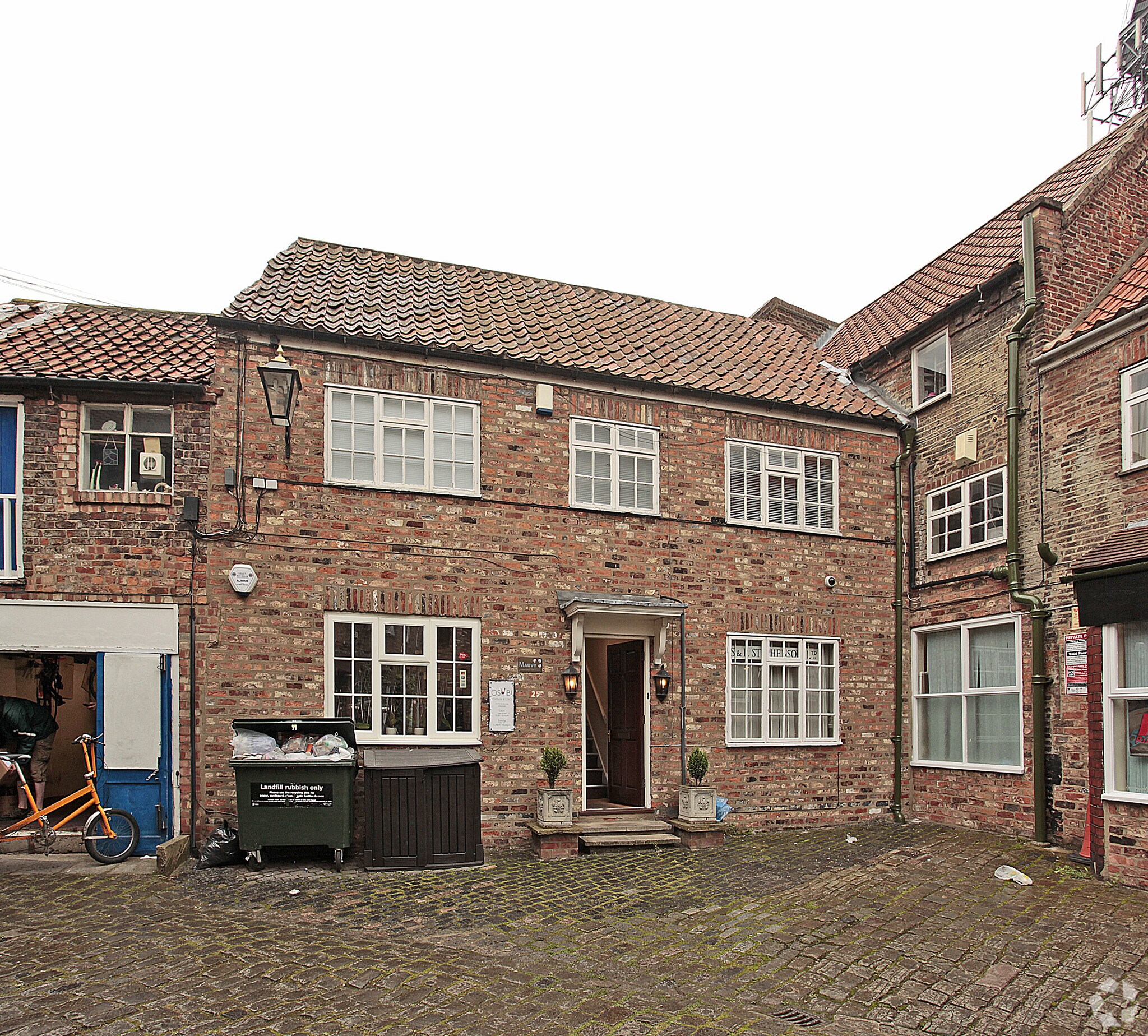 9 Franklins Yard, York for sale Primary Photo- Image 1 of 1